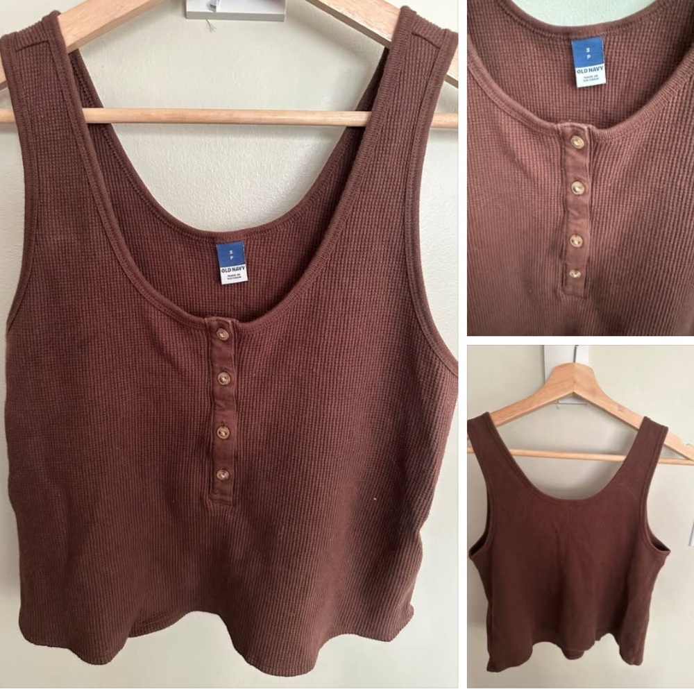 20/$20 Old Navy Brown Ribbed Henley Tank